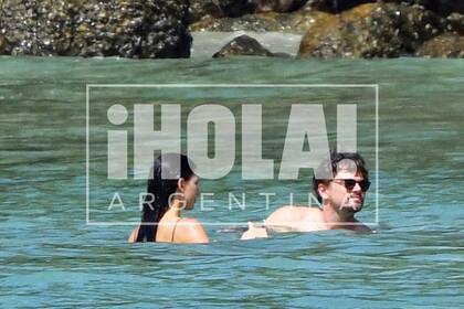 El actor y la modelo, veintiún años menor, celebraron Año Nuevo en un lujoso resort de Phuket, donde hicieron base durante seis días