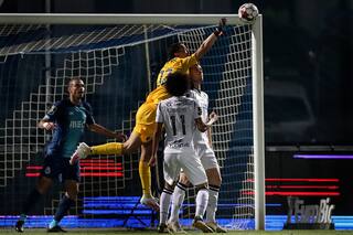 Portugal: el grosero error de un arquero argentino en la vuelta del fútbol