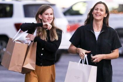 Garner y su hija Violet, dos gotas de agua