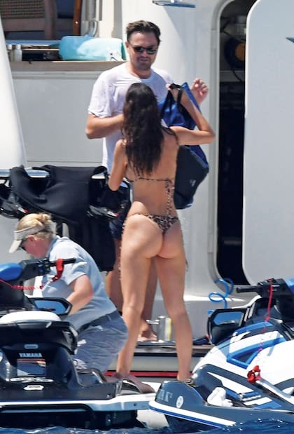 Tras veinte meses de romance, Camila es la tercera novia “más duradera” para DiCaprio. Aunque lejos de alcanzar las marcas de Gisele Bündchen (cinco años) y Bar Refaeli (seis años)