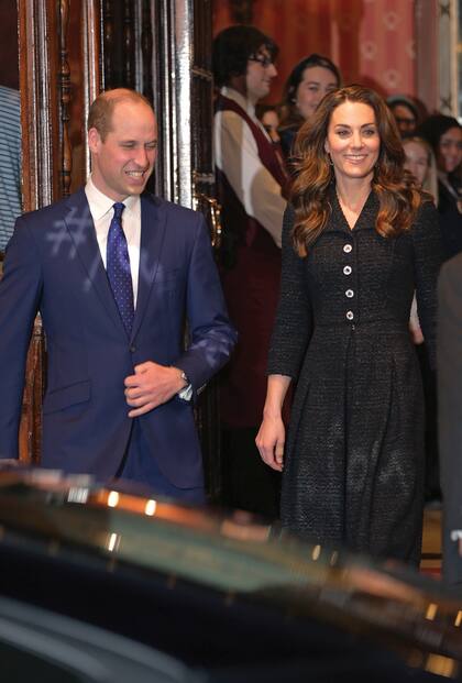 El príncipe William y la duquesa Kate representan la continuidad de la monarquía británica y, a diferencia de los Sussex, nunca cuestionaron su misión royal