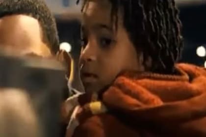 Así lucía Willow Smith en Soy leyenda, película en la que incursionó en la actuación junto a su padre