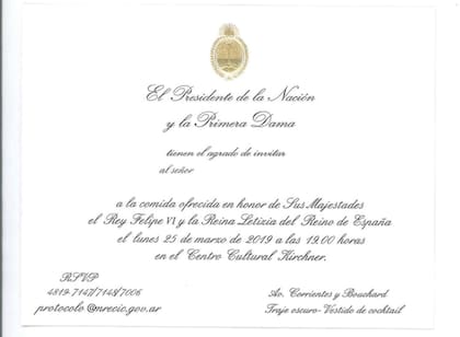 La invitación a la comida en honor a los Reyes de España en el CCK