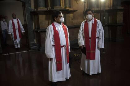 La iglesia católica en tiempos de coronavirus en Lima. Por @abd_rodrigo