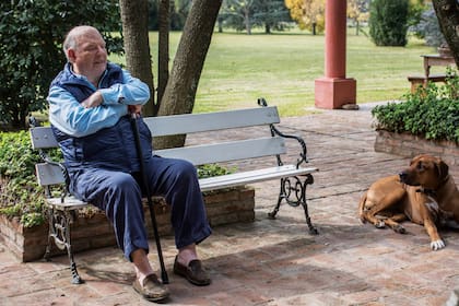 Tataranieto del general Bartolomé Mitre (fundador del diario La Nación), Bartolo, como le decían sus amigos, fue un ferviente defensor de la libertad de prensa.