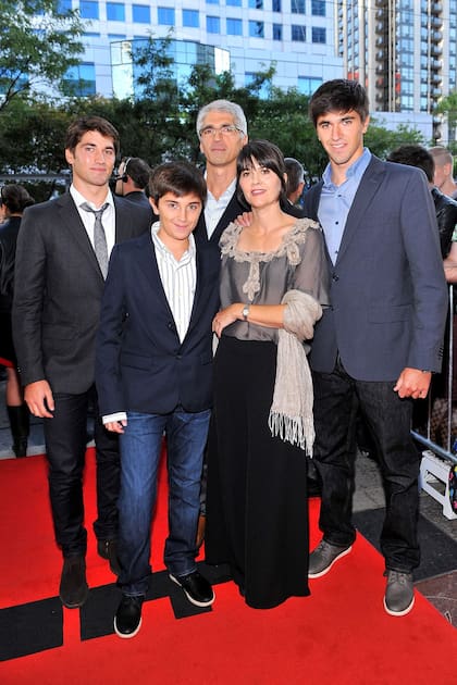 La familia Álvarez Belón en el avant premiere de Lo imposible en 2012