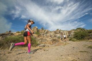 Cómo optimizar los ascensos y descenso para correr en la montaña
