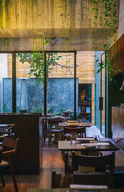 El moderno salón en pleno barrio de Miraflores, Lima.