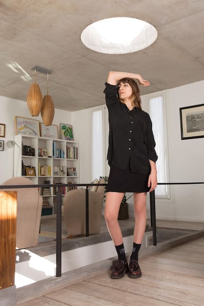 En la intimidad de la casa que comparte con su mamá, Miranda cuenta el gran momento que está atravesando con su carrera. El 24 de noviembre presentó su segundo disco, Envoltorio, a través de su canal de Youtube