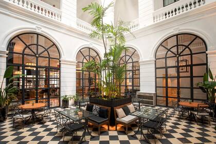 El hotel está ubicado en pleno casco antiguo de Asunción