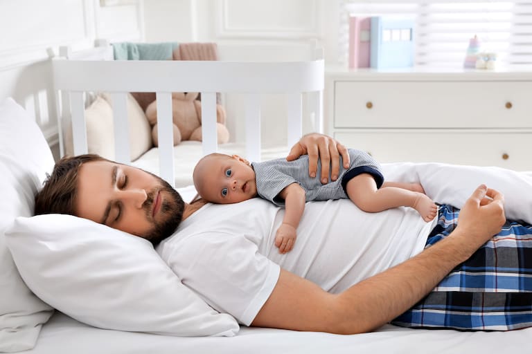 Primer mes de tu bebé. Piel con piel, visitas, ropa y vacunas: cómo organizar mejor la nueva rutina