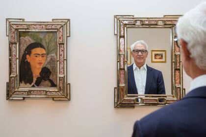 Entre los artistas que estarán incluídos en el recorrido que Costantini armó especialmente para esta visita, no faltarán artistas como Frida Kahlo.