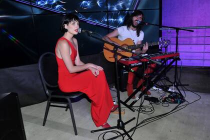 Flor Torrente y Joaquin Vitola en pleno show