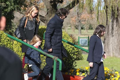 La despedida de los restos de la joven artista plástica se produjo esta tarde, en el Memorial de Pilar