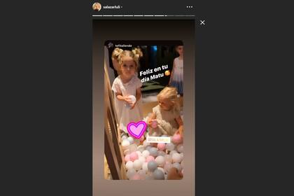 Matilda jugó en el pelotero con su primita y más amiguitos