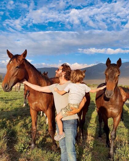 Oussama Aboughazale, el padrastro de Benjamín, es un criador de caballos de carrera con gran prestigio en todo el mundo