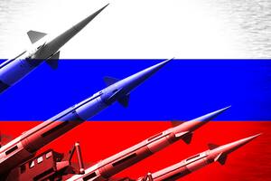 Cuántas armas nucleares tiene Rusia y cómo se comparan con las de EE.UU. y otros países