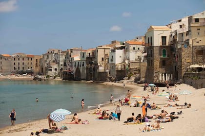 La playa de Cefalú.