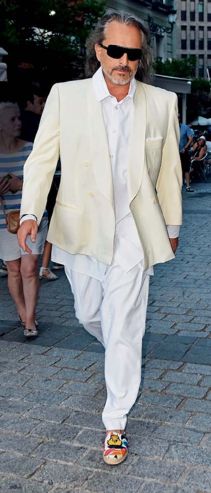 El artista vive en México con los dos mayores, Diego y Tadeo.