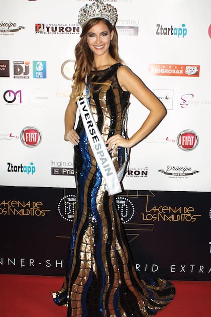 Ganadora de “Miss España” en 2014, Desiré representó a su país en el certamen de “Miss Universo” que se celebró en Miami, en enero del año siguiente.
