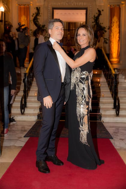 Calilo Sielecki y su mujer Nathalie, con un vestido de Alexander Mcqueen