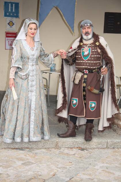 El Caballero don Pedro Huerga junto a su Dama Templaria minutos antes de la ceremonia.