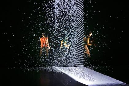 Del cruce de la danza y el mundo digital surge la poesía de Pixel.