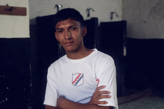 Se escaparon de una dictadura y fundaron un club: cómo ser futbolista en el conurbano profundo