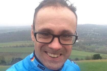 Conway reconoce que ya no puede andar en bicicleta, ya que le preocupa que el calor y el estrés le causen un brote