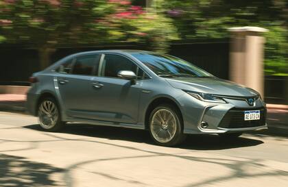 Se patentaron 3465 unidades del Toyota Corolla híbrido