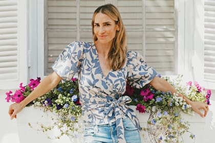 “No me da miedo limpiar el piso, hacer camas o planchar, que me encanta. En eso soy muy normal. Ser jefa de familia para mí siempre fue un valor”, afirma.