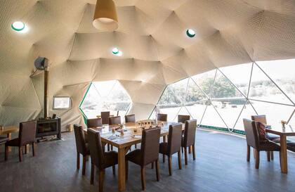 El interior del Domo Comedor.