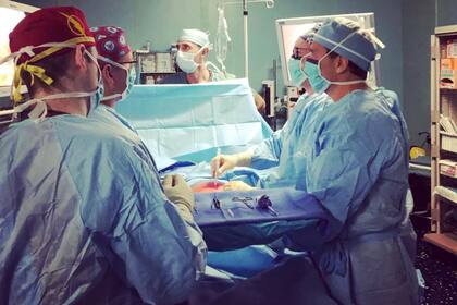 Cuando Nahin estuvo en el buque se pasaba la mayor parte del día operando