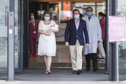 El principito es hijo del gran duque heredero, Guillermo de Luxemburgo, y su mujer, Stephanie. Están casados desde hace ocho años