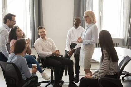 Los empleados suelen estar más satisfechos con sus jefes si estos entienden exactamente de qué se trata el trabajo y tienen experiencia en ello.