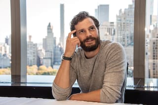 Jamie Dornan íntimo. "Ser padre de 3 mujeres se convirtió en una gran aventura"