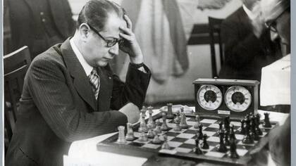 El cubano José Raúl Capablanca fue campeón mundial de ajedrez entre 1921 y 1927