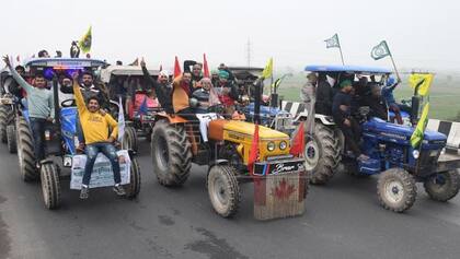 Los agricultores luchan contra las reformas que apuntan a liberaliza los mercados agrícolas.