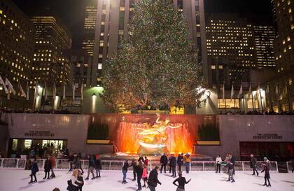 Rockefeller Center, la pista de patinaje sobre hielo más famosa de la ciudad.