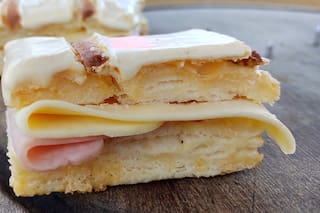 ¿Dónde probar los fosforitos con jamón y queso más ricos?