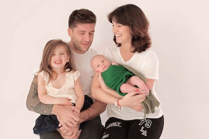 Según cuenta la modelo, gracias a las redes sociales, nunca dejó de trabajar. “La llegada de Fede me agarró muy activa. Con la panza, además, practiqué yoga mucho más seguido y tuve menos miedos. Al no tener tanta incertidumbre, pude estar más presente en cada momento”.