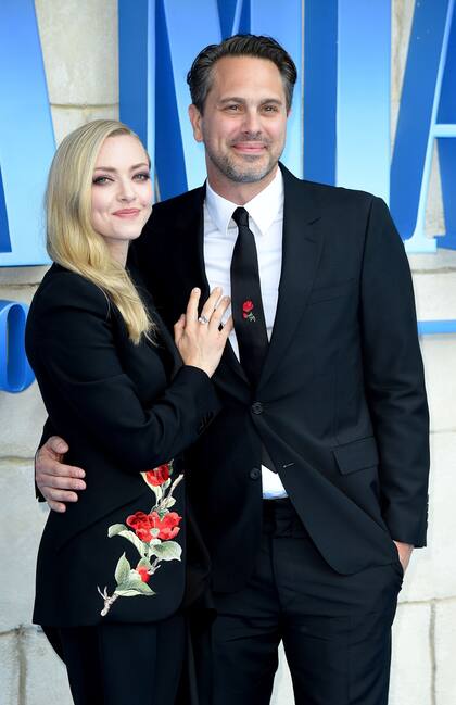 Amanda Seyfried junto a su marido, el actor Thomas Sadoski