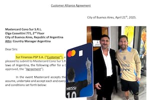 El millonario contrato del financista cercano a Tapia para comercializar tarjetas con la figura de Messi