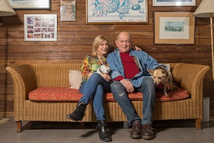 “Me encanta cocinar, recibir gente en casa, ir al supermercado… Miro todos los productos, comparo precios, observo los carritos ajenos. Los carritos de los otros me dan mucha información, es mi ojo periodístico”, afirma Chiche