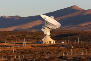 Una misión “técnica” del Gobierno recorre la estación aeroespacial de China en Neuquén