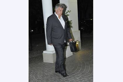 Luis Ventura fue solo al velatorio de Santiago Bal