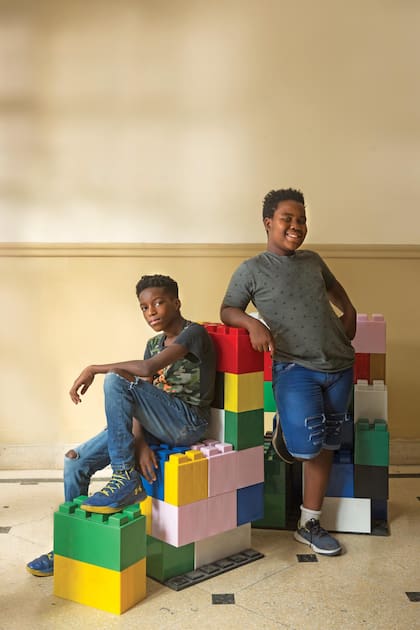 “Cuando eran más chicos, tuve que aguantar que me pidieran hacerles fotos como si ellos fueran no sé qué o que les quisieran tocar la cabecita porque, según decían esos estúpidos, ‘traen suerte’”