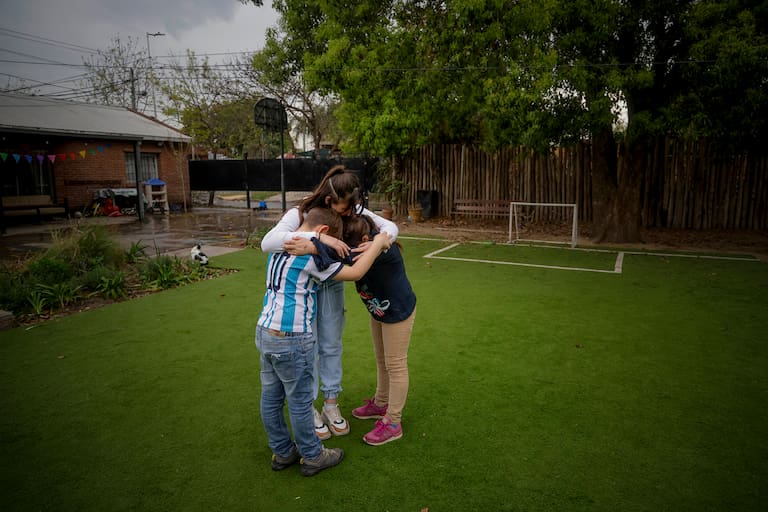 “Señora jueza, quiero una familia ya”. El mensaje de una nena que desnuda las trabas para adoptar en el país