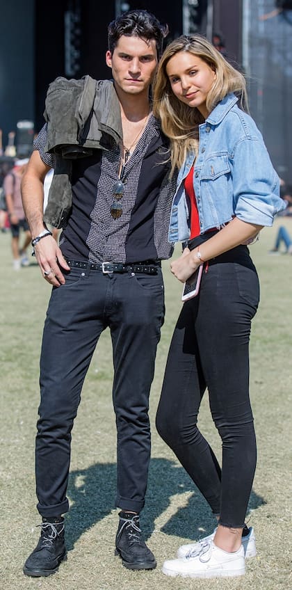 Francisco –que acaba de firmar como embajador de la fragancia de Paco Rabanne– y Juanita Tinelli –que ya posó para Madness Clothing– alentaron desde abajo del escenario, con looks cancherísimo