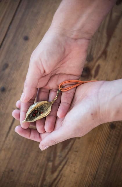 Una de las piezas de joyería contemporánea de Caria Cortes.